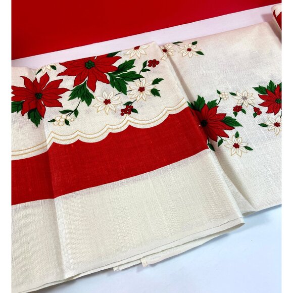 Retro Hand Printed ‘New Noel’ Pattern Tablecloth by Elite Creation ~ Poinsettias - Picture 9 of 10